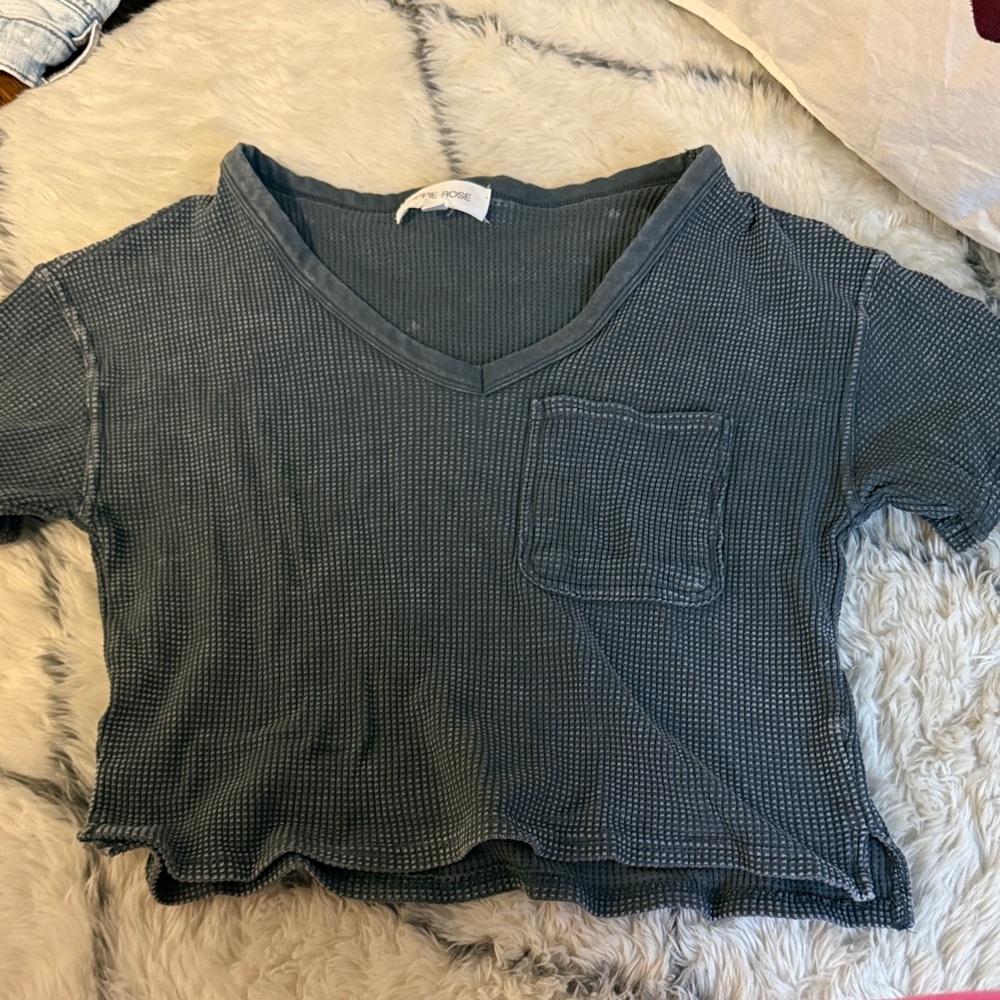Hippie Rose V-Neck Charcoal Tee